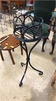 METAL PLANT STAND 35" HEIGHT