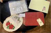 4 Placemat/Doilie Lot Sets