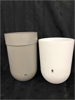 Umbra Pail with Swing Lid & White Pail