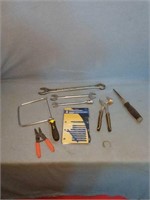 Tool lot! Includes various sized wrenches (see