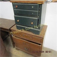 GROUP OF USED FURNITURE