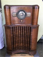 Zenith Tube Radio 8-S-463 Console Radio 1940