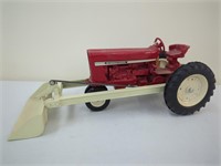 IH 544 w/Loader 1/16