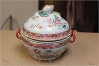 Antique Chinese Export Taureen