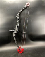 Used compound bow, right handed, include wrist loo
