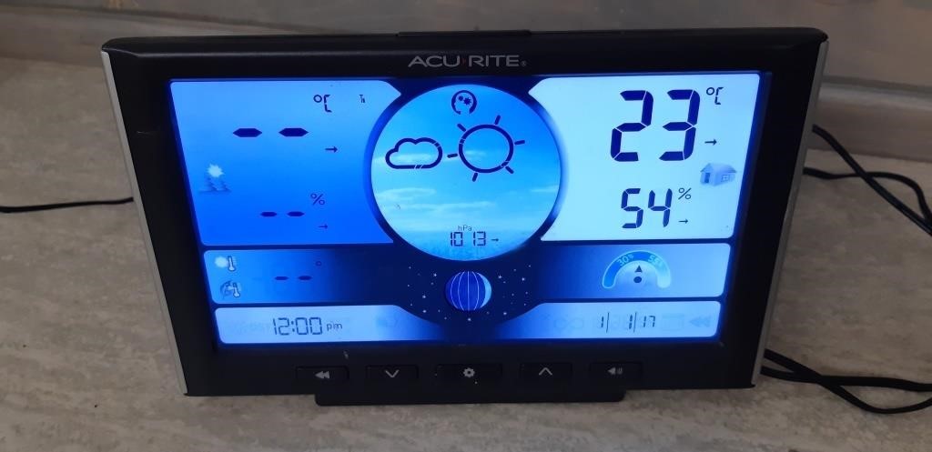 Accu-Rite Weather Station, appears