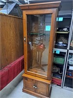 Gun cabinet (no key)