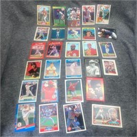29 St. Louis Cardinals baseball cards