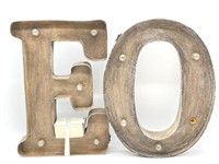 Metal Lighted Letters ‘O’ and ‘E’ 12” Tall