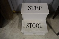 Step stool with 1 drawer