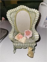 7" Resin Chair photo frame