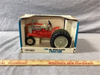 1/16 SCALE FORD TRACTOR