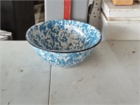 Antique b&w graniteware bowl