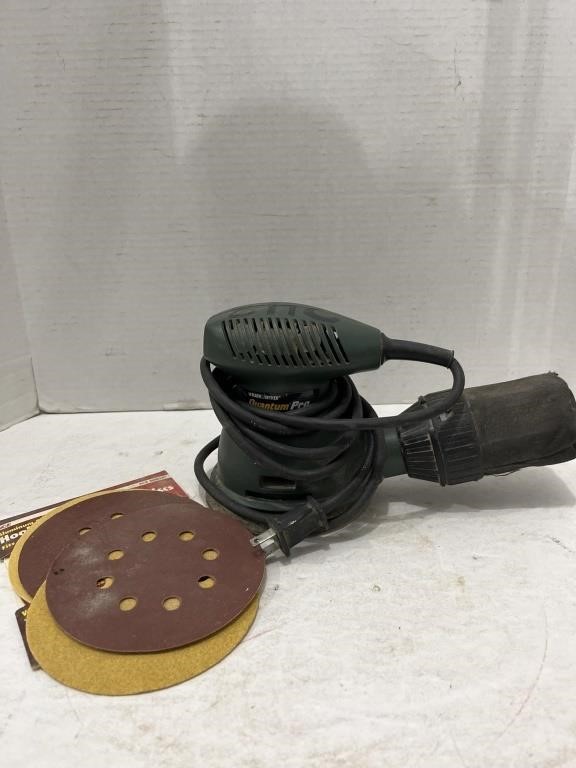 Black and Decker Quantum Pro Palm Sander