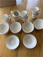 E2)Thomson Pottery Stoneware mugs and bowls set, 8
