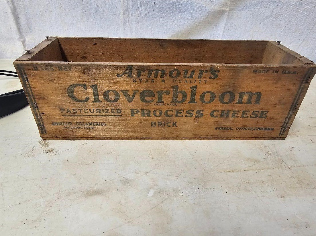 Armour's Clover Bloom cheese box w/contents