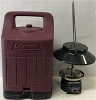 COLEMAN PROPANE ELECTRIC IGNITION LANTERN IN CASE