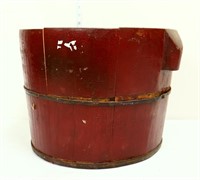 Round wood painted bucket