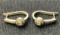 Pair of 14k white gold earrings