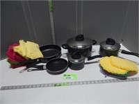 Pots and pans, hot pads/pot holders, wash cloths/t