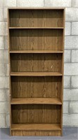 Bookcase w/adjustable Shelves