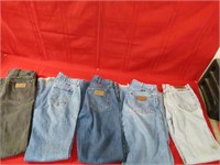 (5)Wrangler jeans.