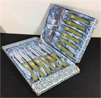 VINTAGE SHEFFIELD CUTLERY SET 1950s NEVER USED ENG