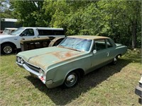 1965 Oldsmobile F85 Car