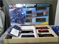 Lionel Cannonball Express train set. Looks