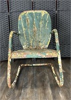 Antique Clamshell Outdoor Patio Chair