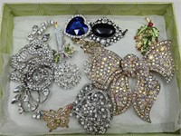 Beautiful Vintage Brooches See Pics & Sizes