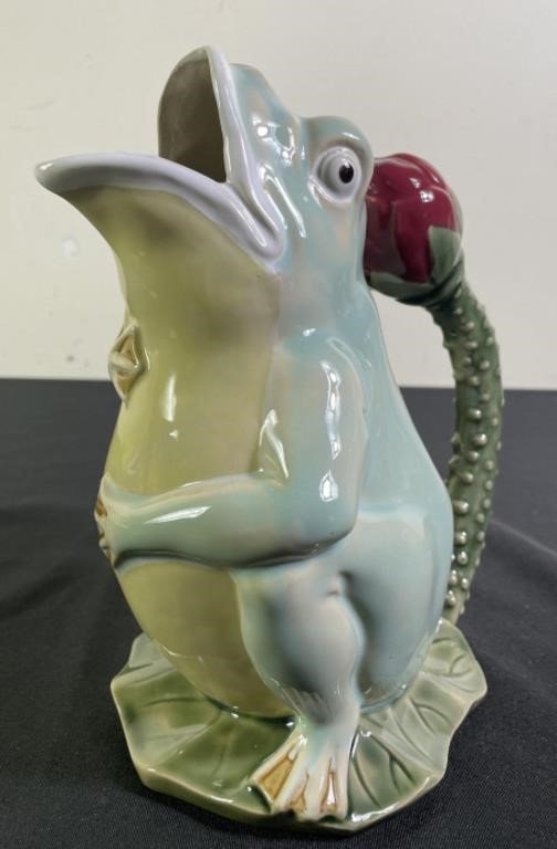 Majolica Hand Painted Ceramic Frog Pitcher (A)