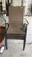 4 stackable patio chairs