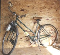 Vintage Bicycle w/ Bike Bug electric motor