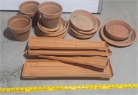 Flower pots and under trays