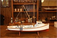 Chesapeake Bay Round Stern Workboat With Patent