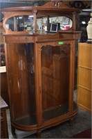 Excellent Curved Glass Oak Display. Mirror Back w/