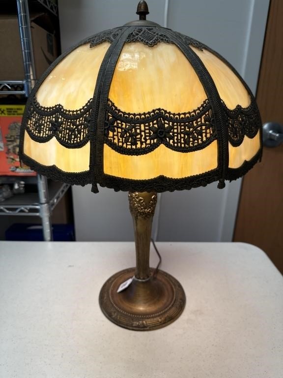 SLAG GLASS SHADE VICTORIAN LAMP - REPAIRED