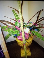 Nice display of artificial flowers in a nice