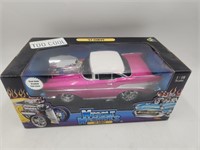 2001 New Muscle Machines '57 Chevy 1:18 Scale