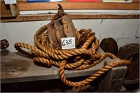 Rustic vintage pulley 15" + rope