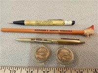 Vintage John Deere pen, NAPA & & Schwesers