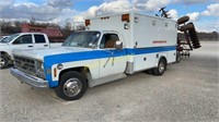 1979 Chevy C30 ambulance - VUT