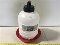 5 Gallon Poultry Waterer - New