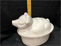 Pig cookie jar