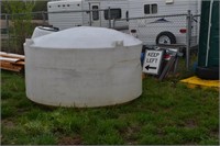 250 gal water tank
