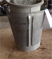 Galvanized Minnow can, Strainer bucket