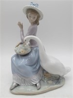 LARGE LLADRO GIRL WITH GOOSE ALL CLEAN 9 IN TALL