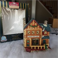 Norwood Hills Country Spirit  Lighted House