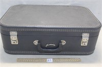 GREAT VINTAGE HARDSHELL SUITCASE - END TABLE